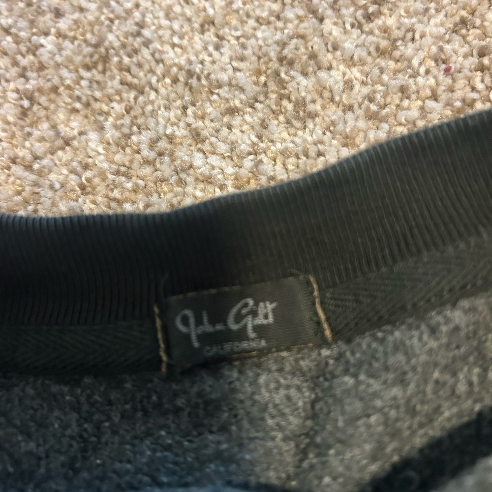 Brandy Melville Forest Green Crewneck Sweater - Picture 2 of 3